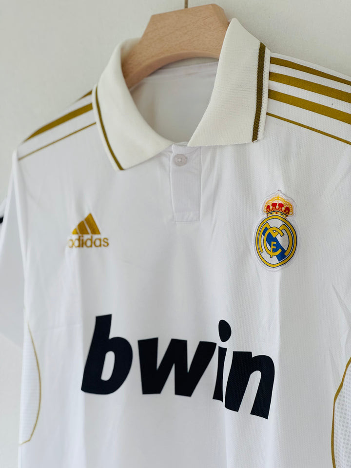 REAL MADRID RETRO 2011-12 HOME KIT COLLAR KAKA (EMBROIDERY LOGO)