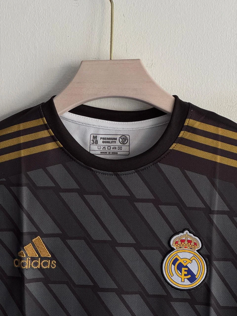 REAL MADRID RETRO 2011-12 AWAY RONALDO (EMBROIDERY LOGO)