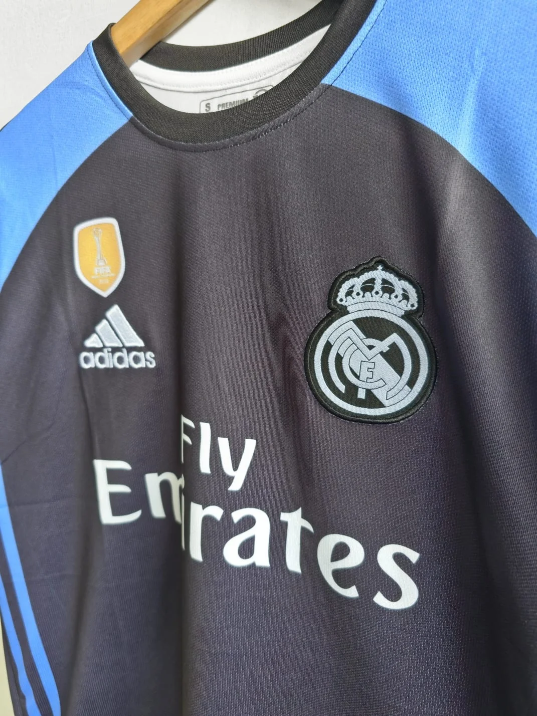 REAL MADRID RETRO 2013-14 THIRD KIT BALE (EMBROIDERY LOGOS)