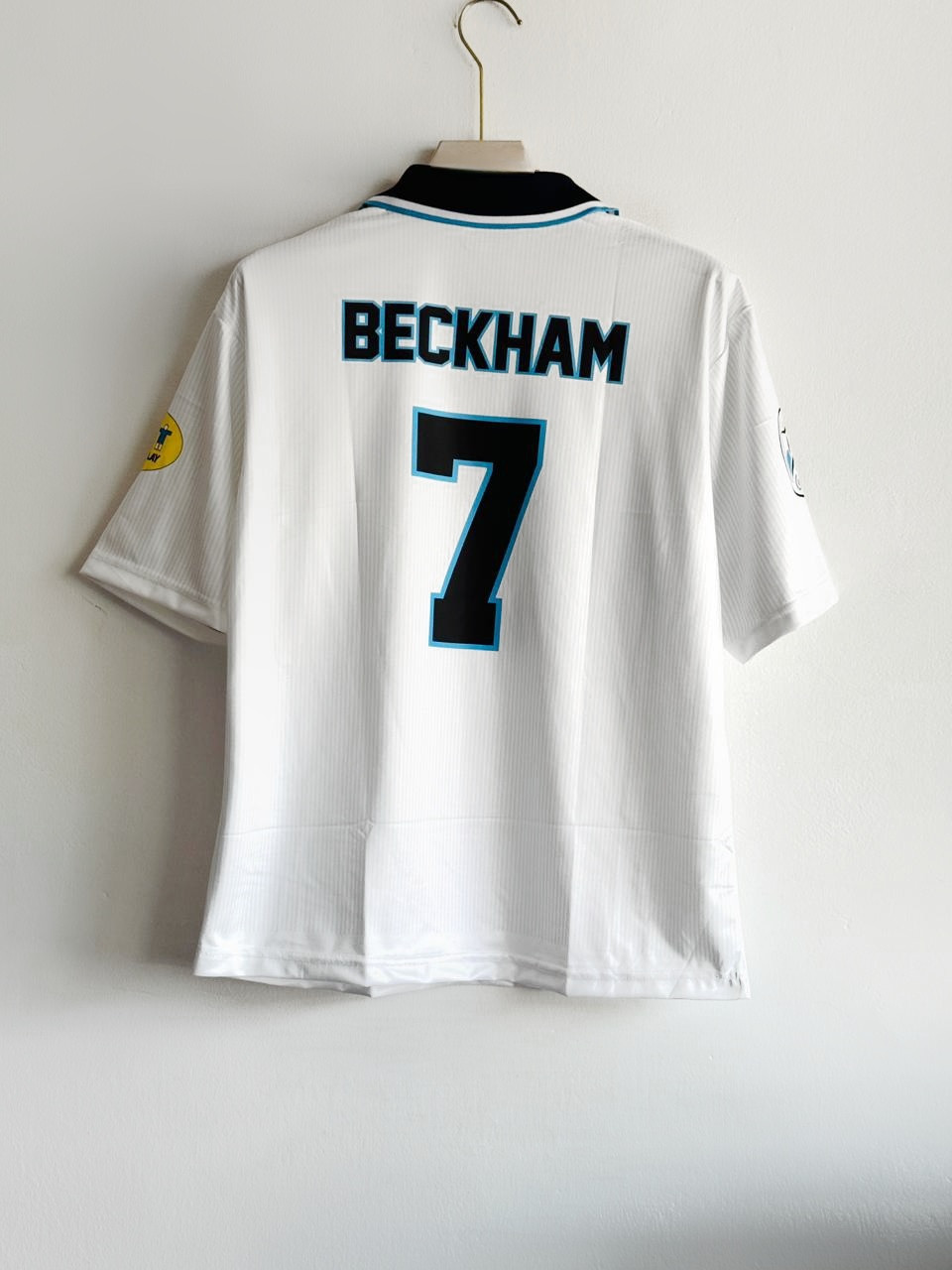 ENGLAND BECKHAM RETRO 1996 HOME KIT COLLAR FIVE SLEEVE BECKHAM (EMBROIDERY LOGO)