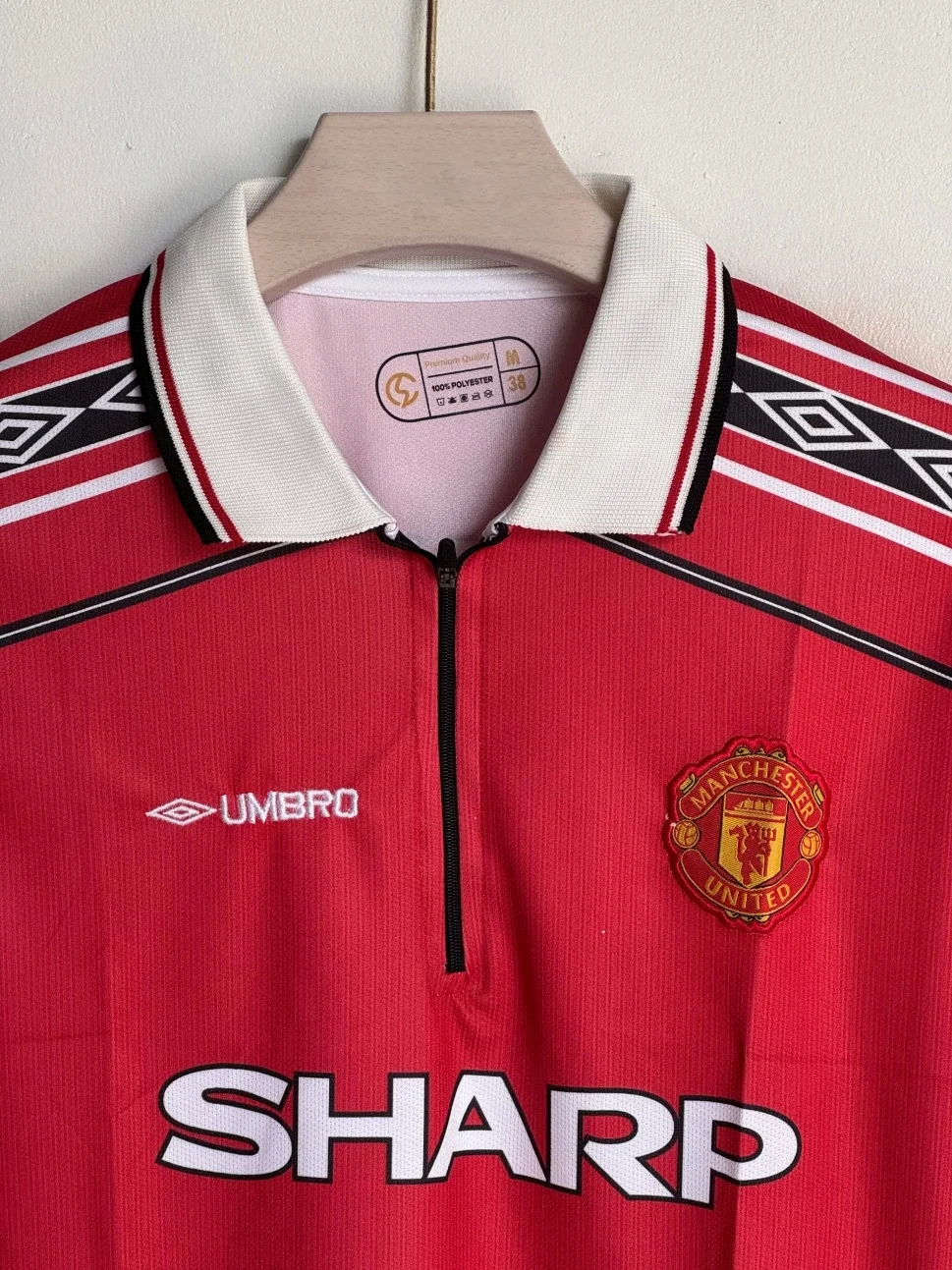 MANCHESTER UNITED RETRO 1998-99 HOME KIT COLLAR FULL SLEEVE BECKHAM (EMBROIDERY LOGO)