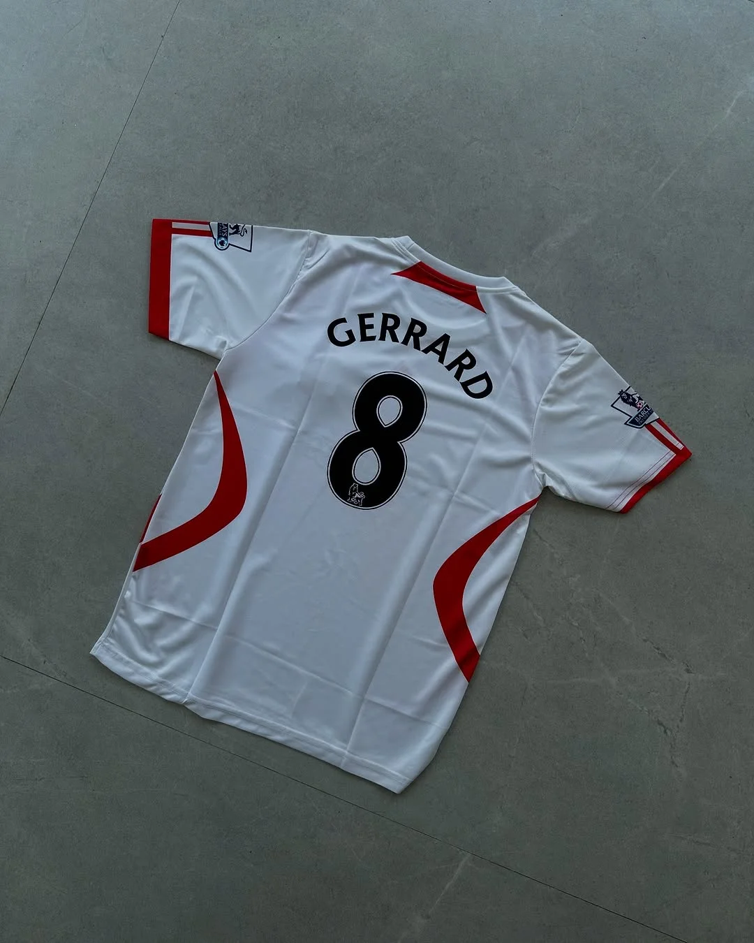 LIVERPOOL RETRO 2007-08 AWAY KIT GERRARD (EMBROIDERY LOGOS)
