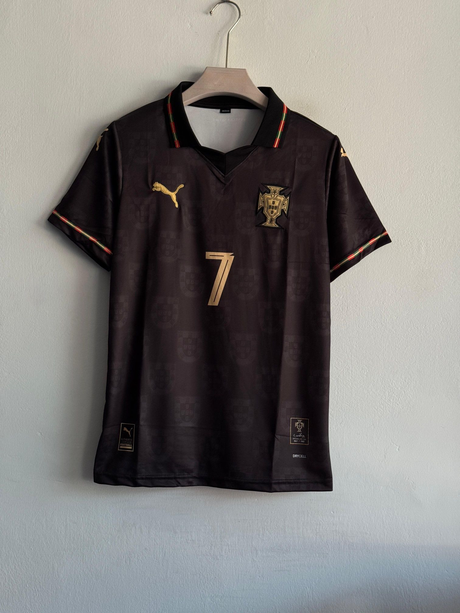 PORTUGAL 2026 SPECIAL EDITION KIT COLLAR RONALDO  (EMBROIDERY LOGOS)