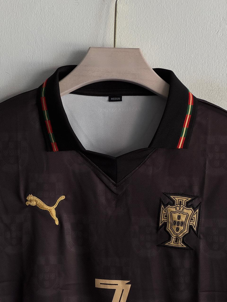 PORTUGAL 2026 SPECIAL EDITION KIT COLLAR RONALDO  (EMBROIDERY LOGOS)