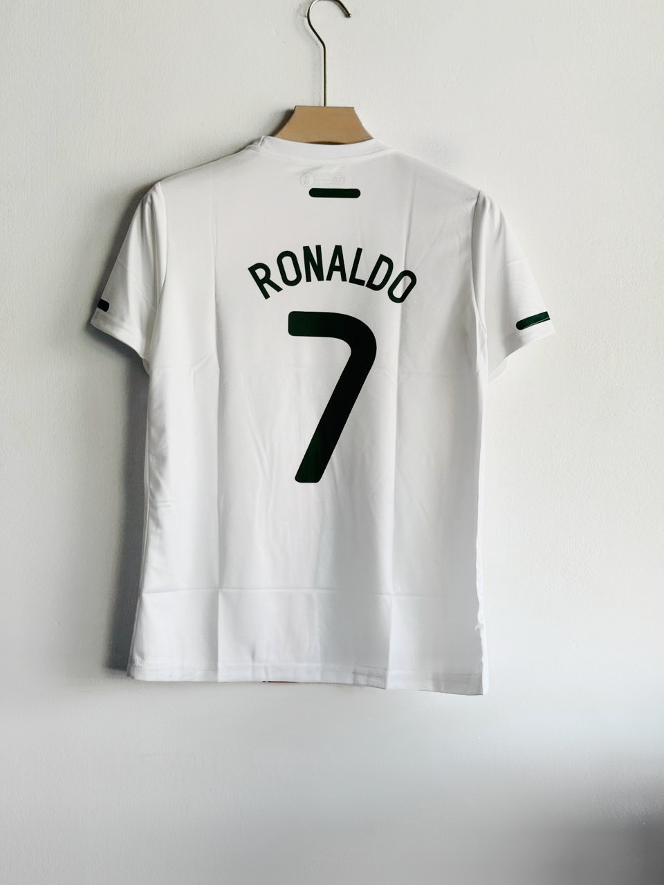 PORTUGAL RETRO 2010 AWAY KIT RONALDO (EMBROIDERY LOGOS)
