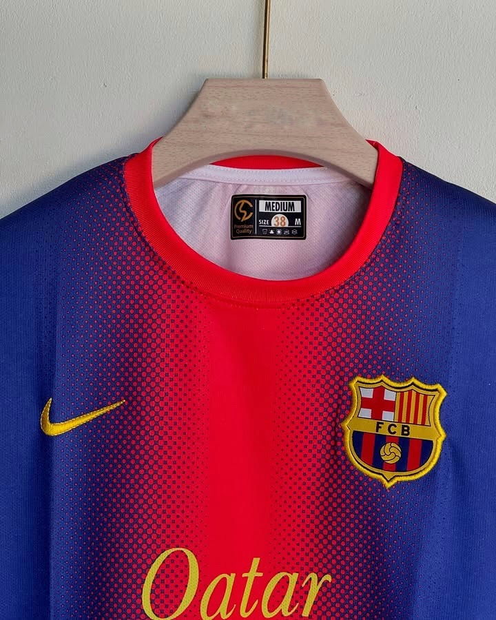 BARCELONA RETRO 2012-13 HOME KIT MESSI (EMBROIDERY LOGOS)