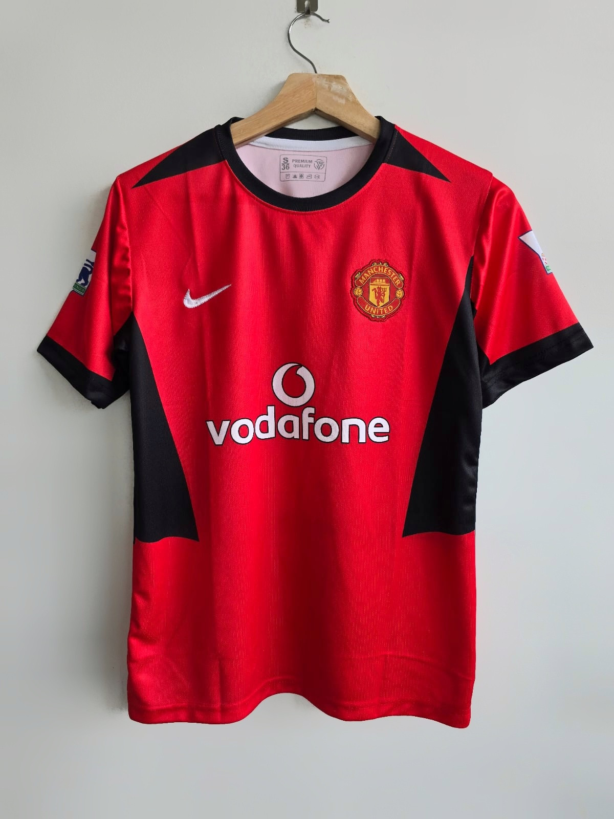 MANCHESTER UNITED RETRO 2003-04 HOME KIT RONALDO (EMBROIDERY LOGOS)