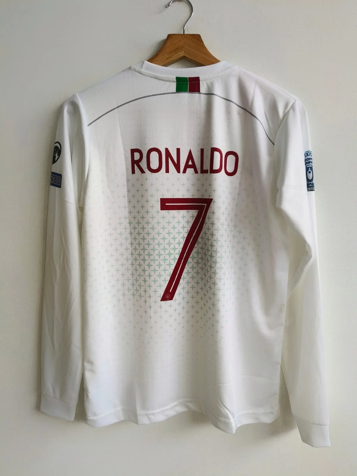 PORTUGAL RETRO 2018 AWAY KIT FULL SLEEVE RONALDO (EMBROIDERY LOGOS)
