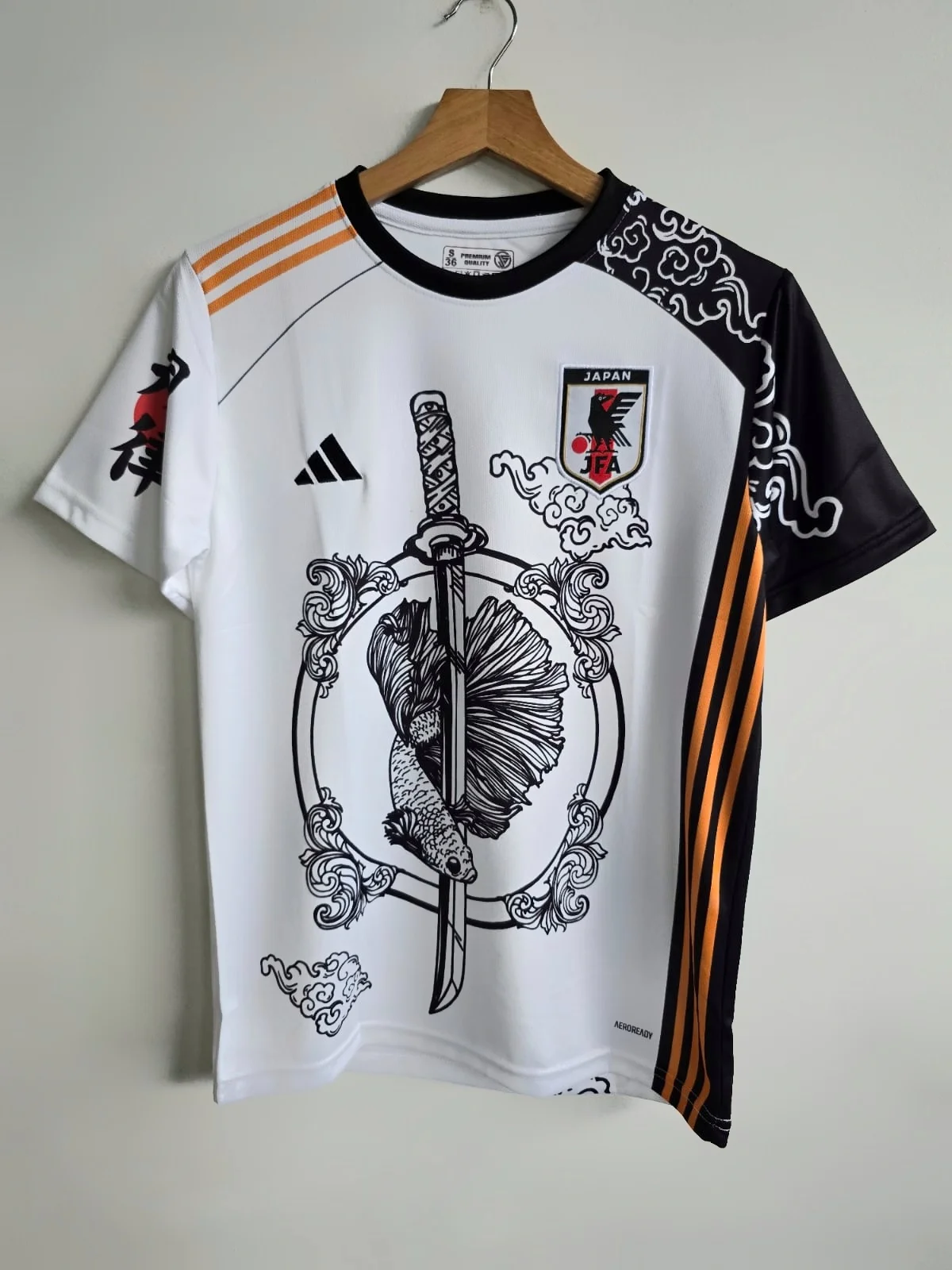 JAPAN X TSUBASA WHITE SPECIAL EDITION (EMBROIDERY LOGOS)
