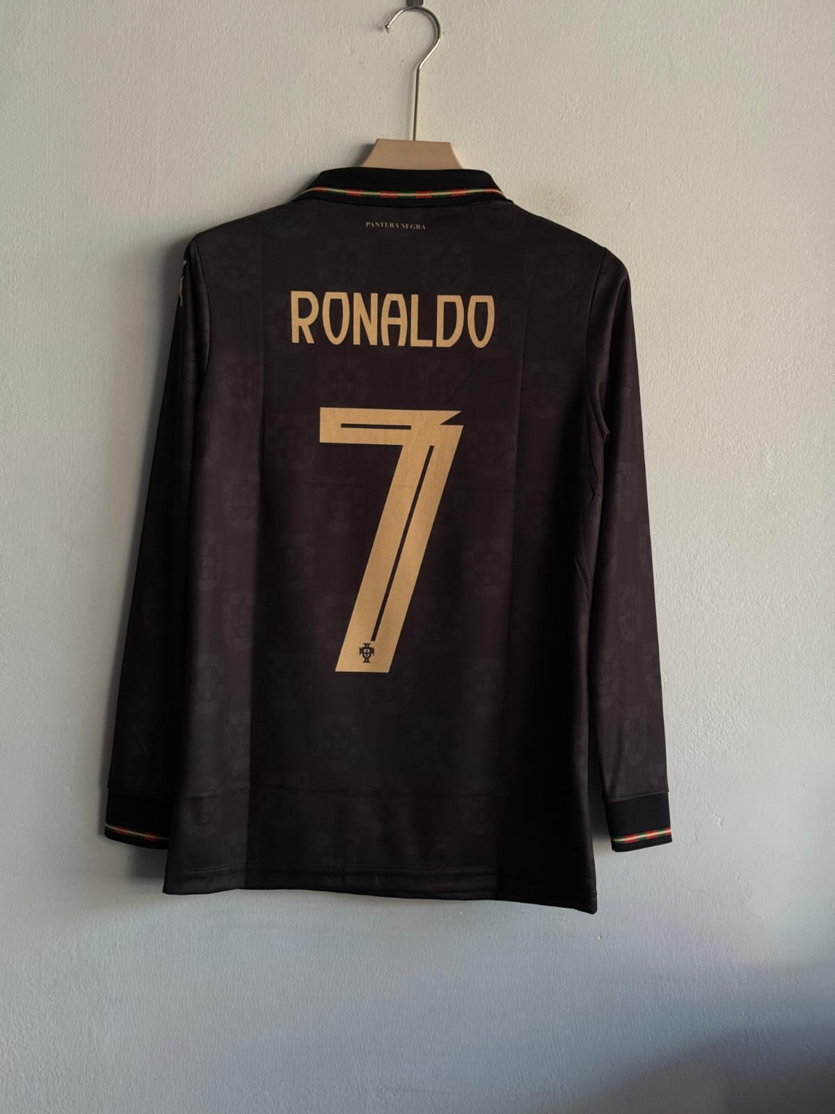 PORTUGAL SPECIAL EDITION KIT COLLAR FULL SLEEVE RONALDO (PREMIUM EMBROIDERY LOGOS)