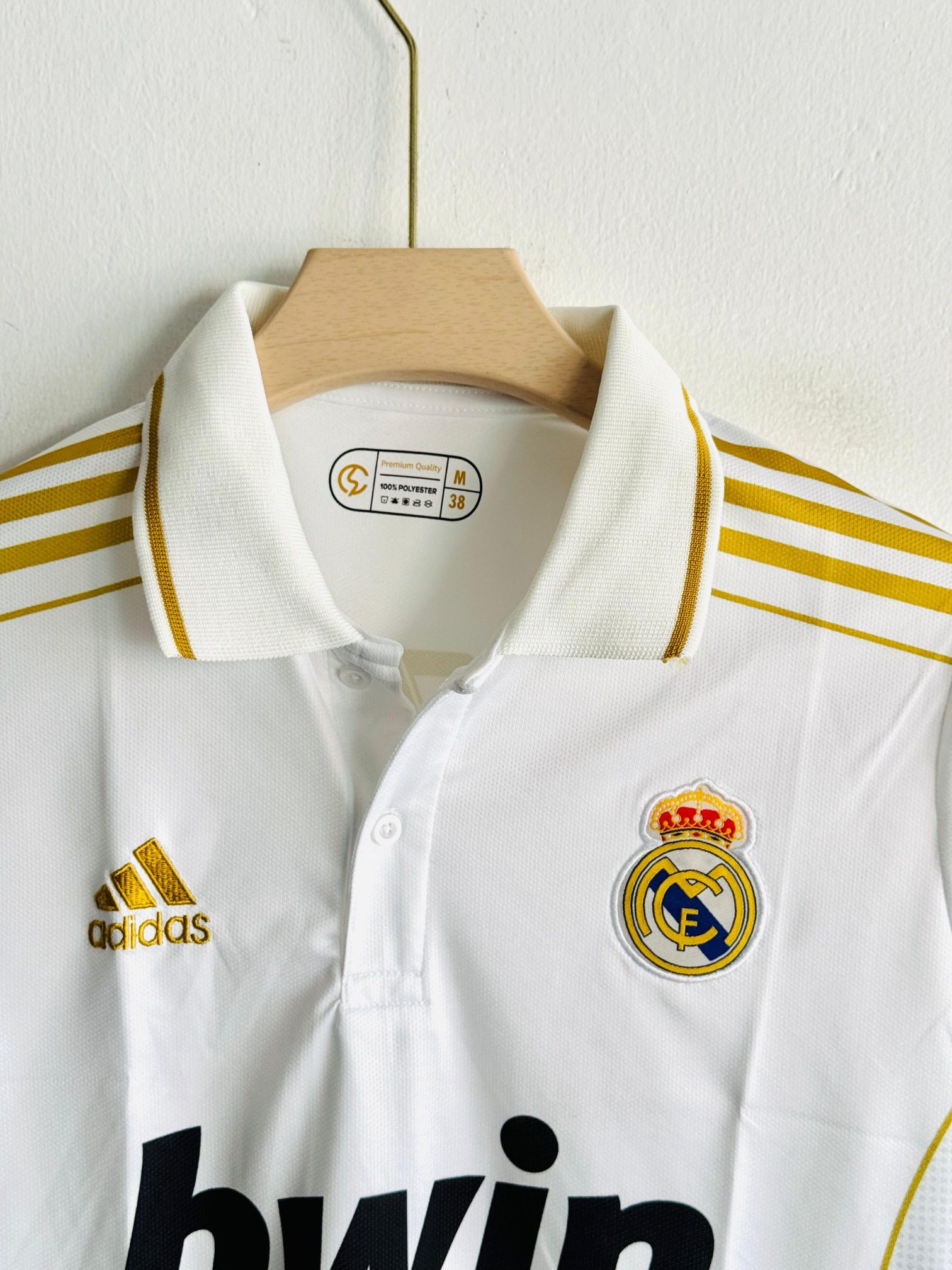 REAL MADRID RETRO 2011-12 HOME RONALDO with COLLAR (EMBROIDERY LOGOS)