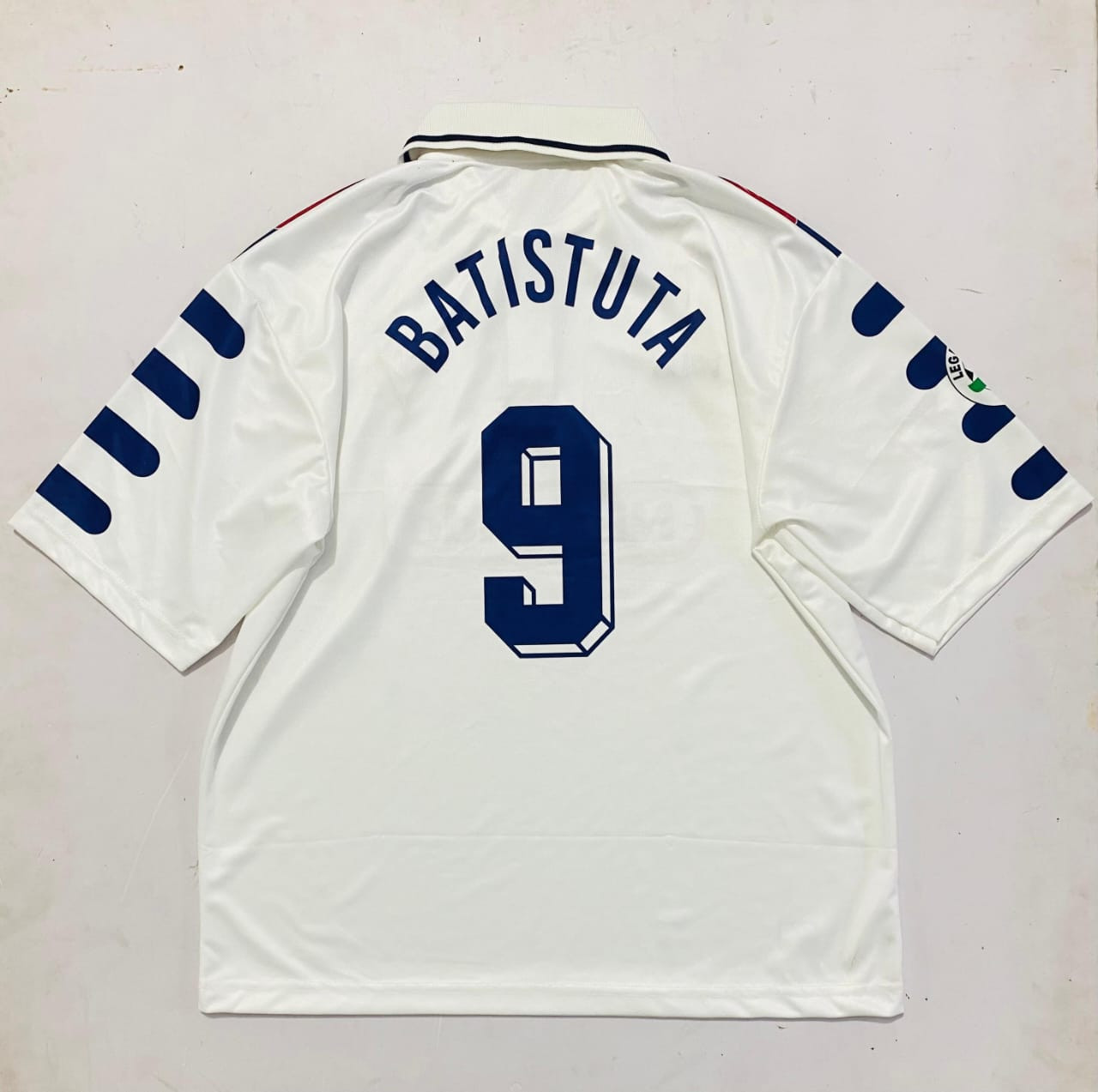 FIORENTINA RETRO 1998-99 AWAY KIT COLLAR FIVE SLEEVE BATISTUTA (EMBROIDERY LOGOS)