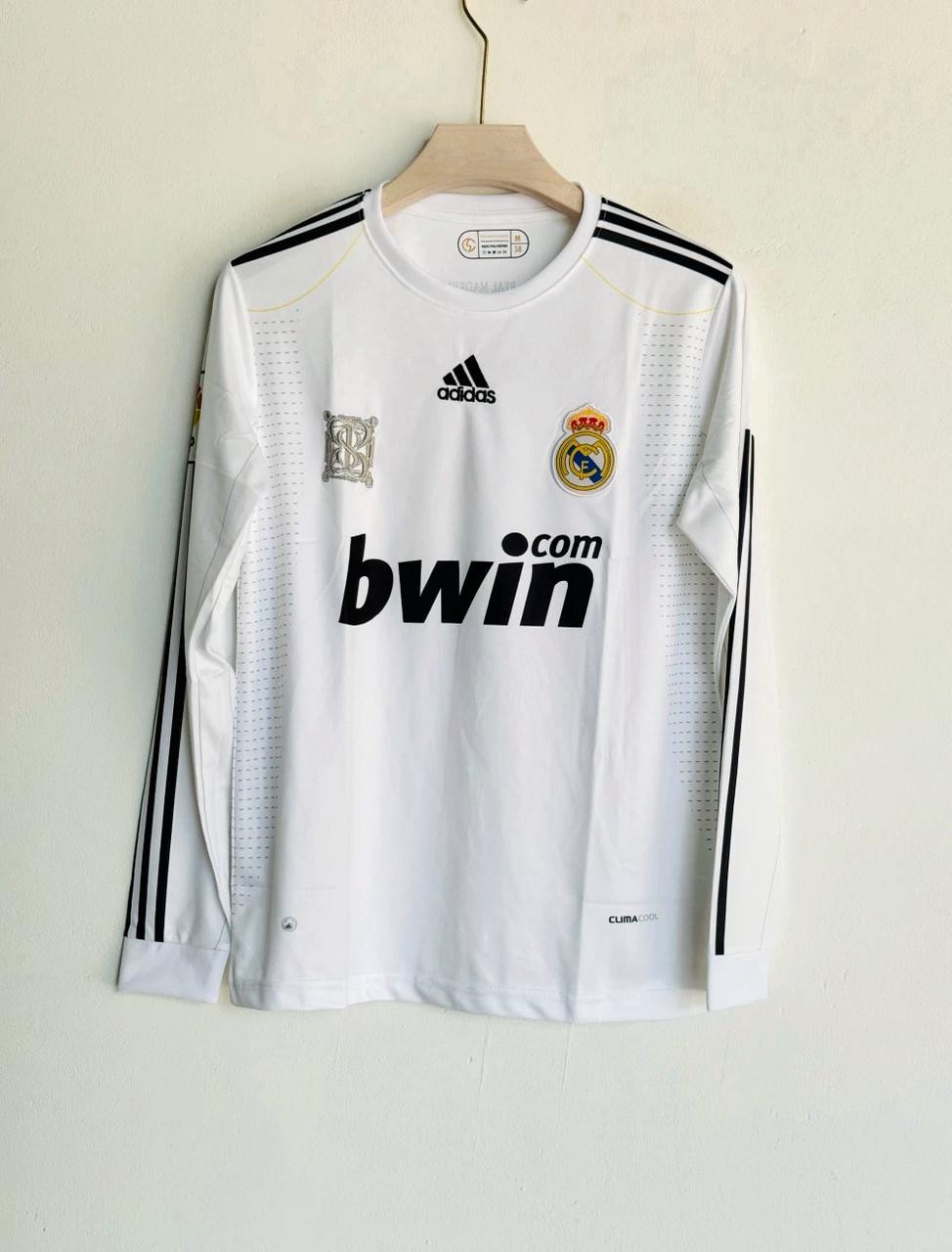 REAL MADRID RETRO 2009-10 HOME KIT FULL SLEEVE RONALDO (EMBROIDERY LOGOS)