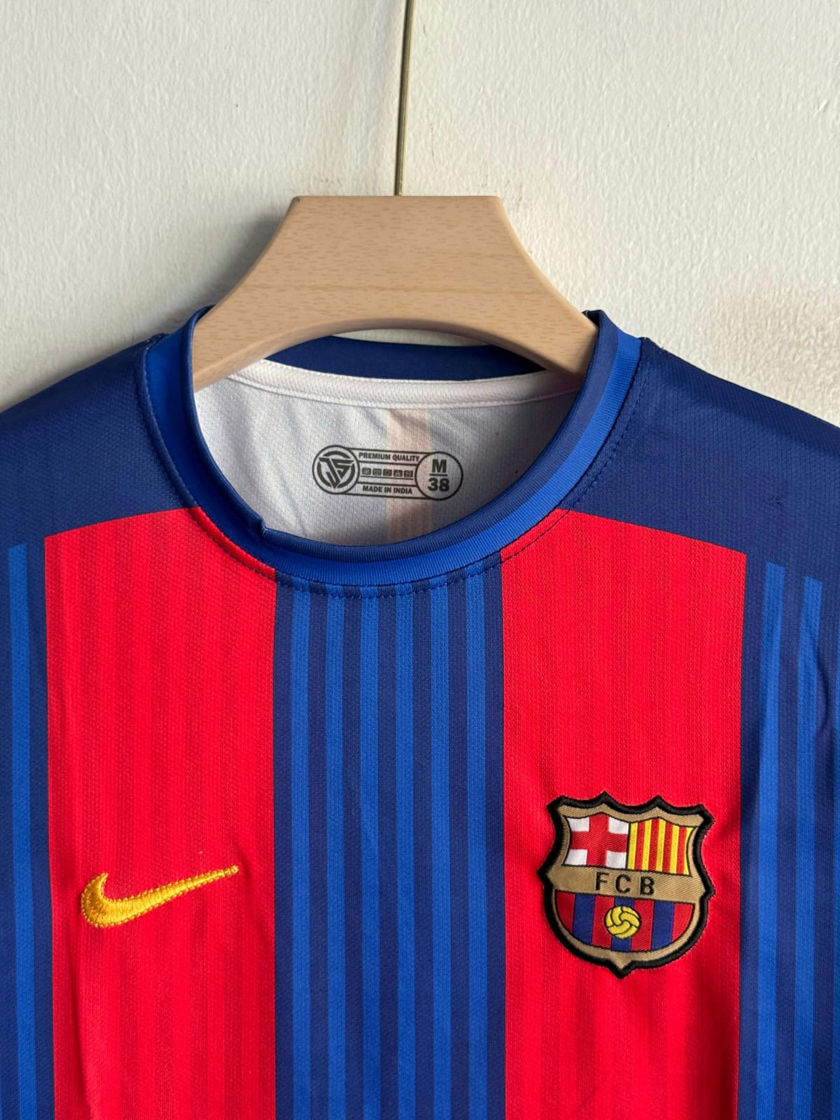 BARCELONA RETRO 2016-17 HOME KIT FULL SLEEVE MESSI (EMBROIDERY LOGOS)