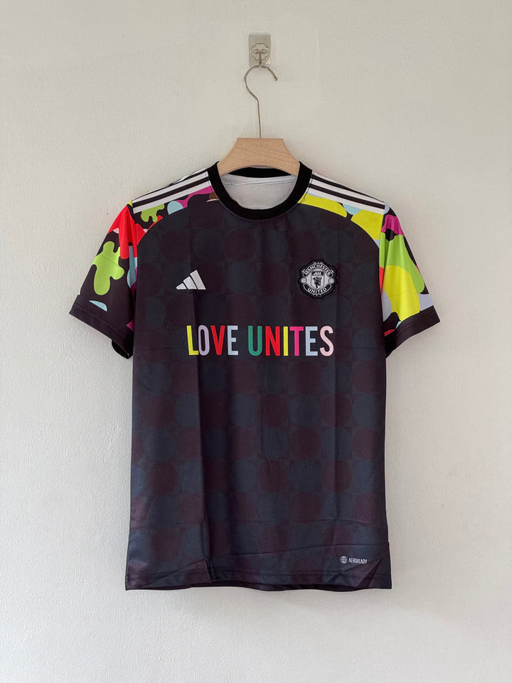 MANCHESTER UNITED PRE MATCH KIT (EMBROIDERY LOGOS)