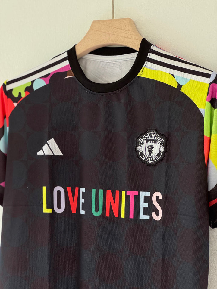 MANCHESTER UNITED PRE MATCH KIT (EMBROIDERY LOGOS)