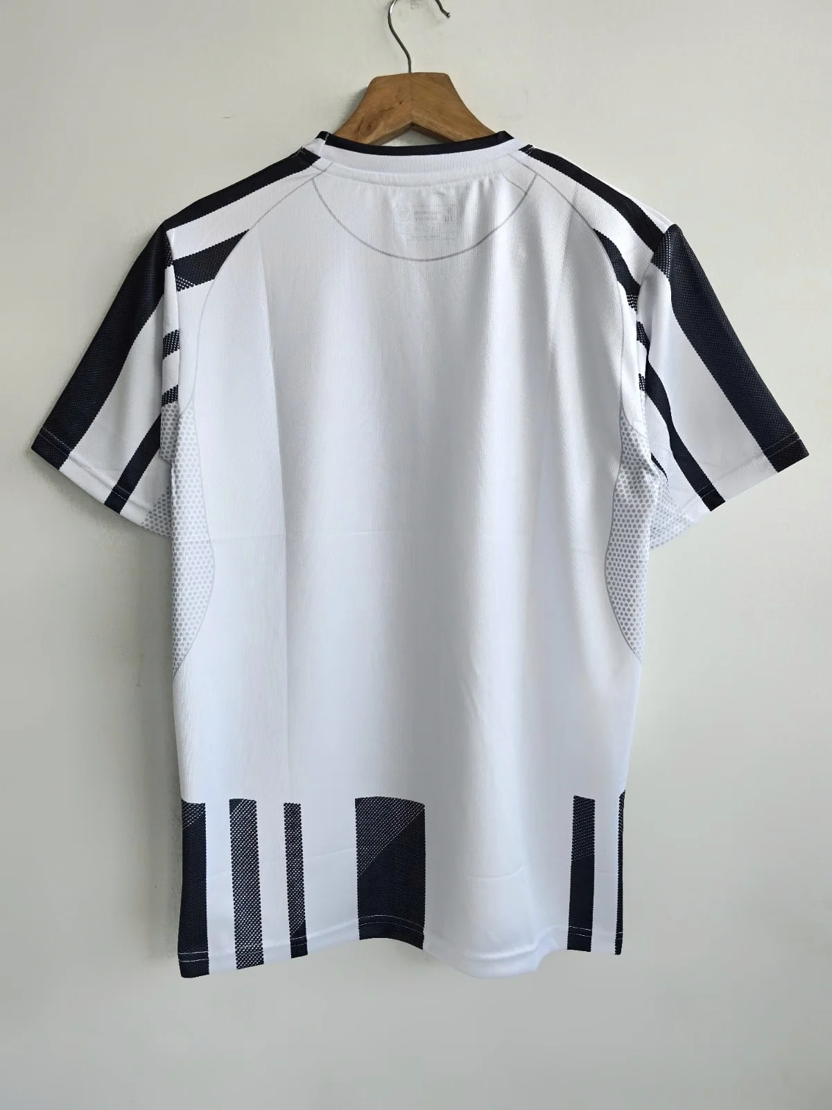 JUVENTUS 2025-26 HOME ( EMBROIDERY LOGO )